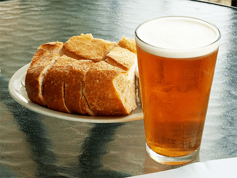 ¿Qué se inventó primero: el pan o la cerveza? 1 pan y cerveza