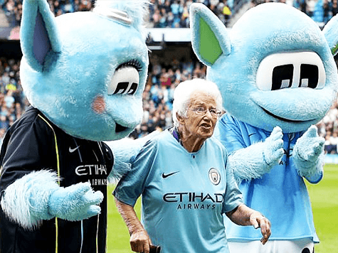 La mascota de 102 años del Pep Guardiola