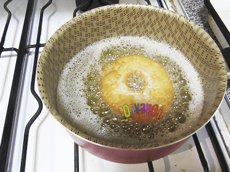 Sufganyot (israeli jelly doughnuts)