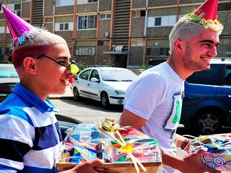 Purim no se trata solo de disfraces y borracheras. La solidaridad también es un mandato religioso