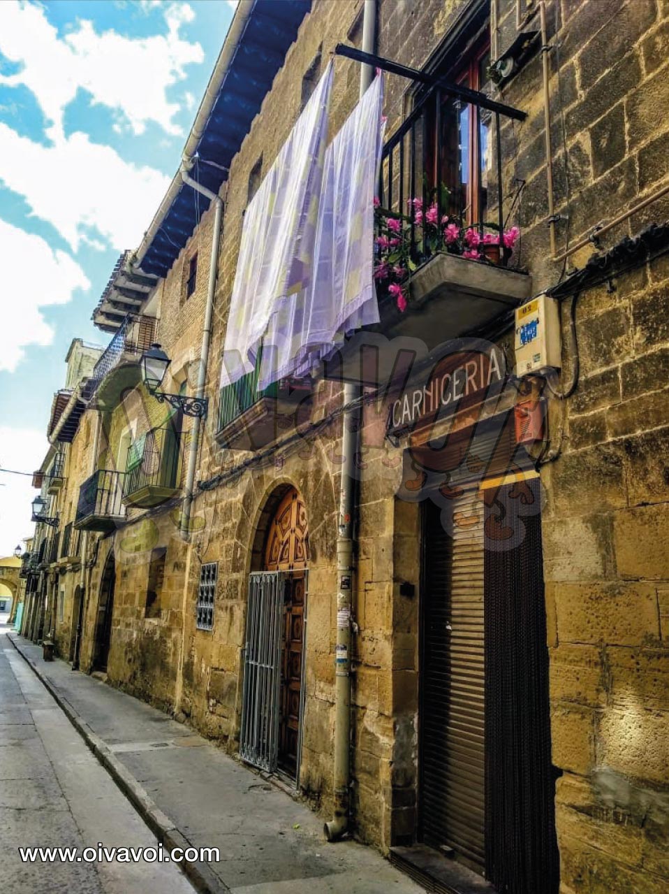 The mysterious stones of Olite