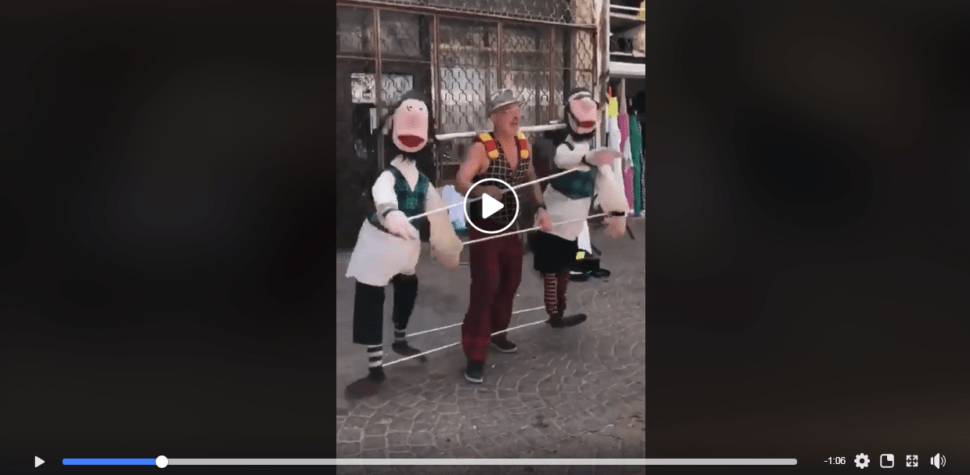 Marionetas danzantes en Tel Aviv 