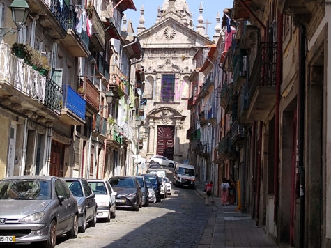 La rua de Sao Miguel de Oporto