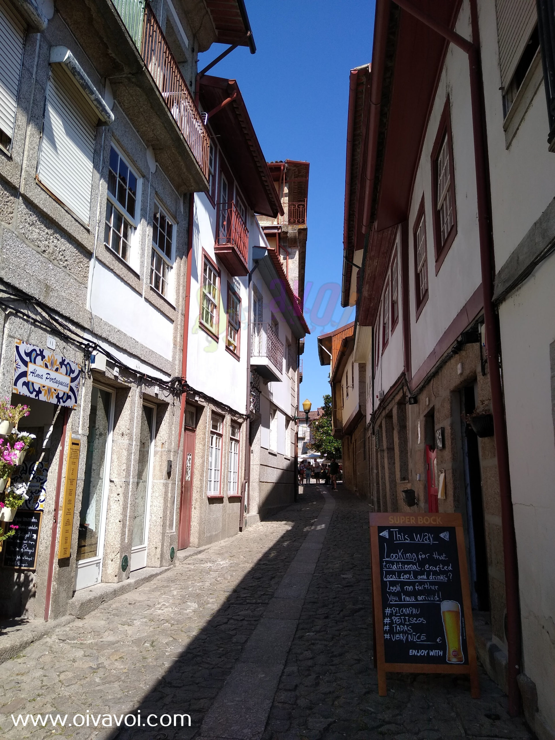 rua da judiaria en guimaraes