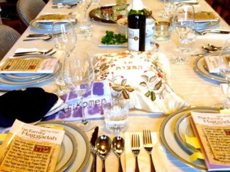 Seder de Pesaj en cuarentena: 4 pistas de canciones y una hagadá para descargar 1 Seder de Pesaj en cuarentena: 4 pistas de canciones y una hagadá para descargar