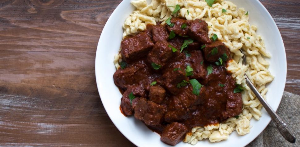 Goulash con Spaetzle