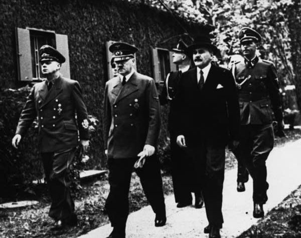 Associated Press difundió propaganda nazi y encubrió el Holocausto durante la Segunda Guerra Mundial
