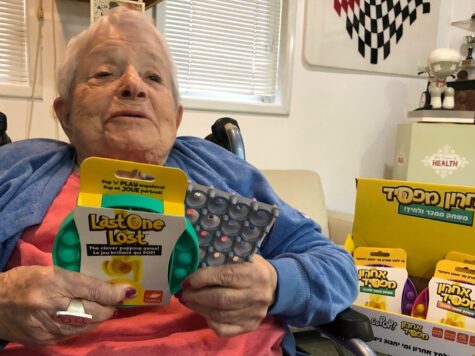 "Pop-it", el juguete viral creado por un compañero de Ana Frank 1 "Pop-it", el juguete viral creado por un compañero de Ana Frank