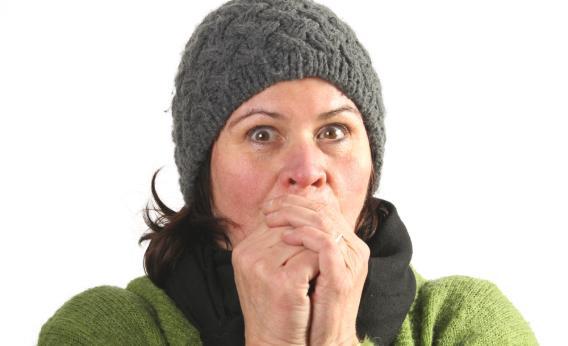 ¿Por qué las mujeres sienten más el frío?