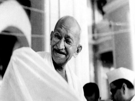 Gandhi, el pacifismo y el Holocausto